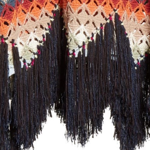 Free People Fringe Hem Crochet Wide Sleeve Poncho - Picture 8 of 9